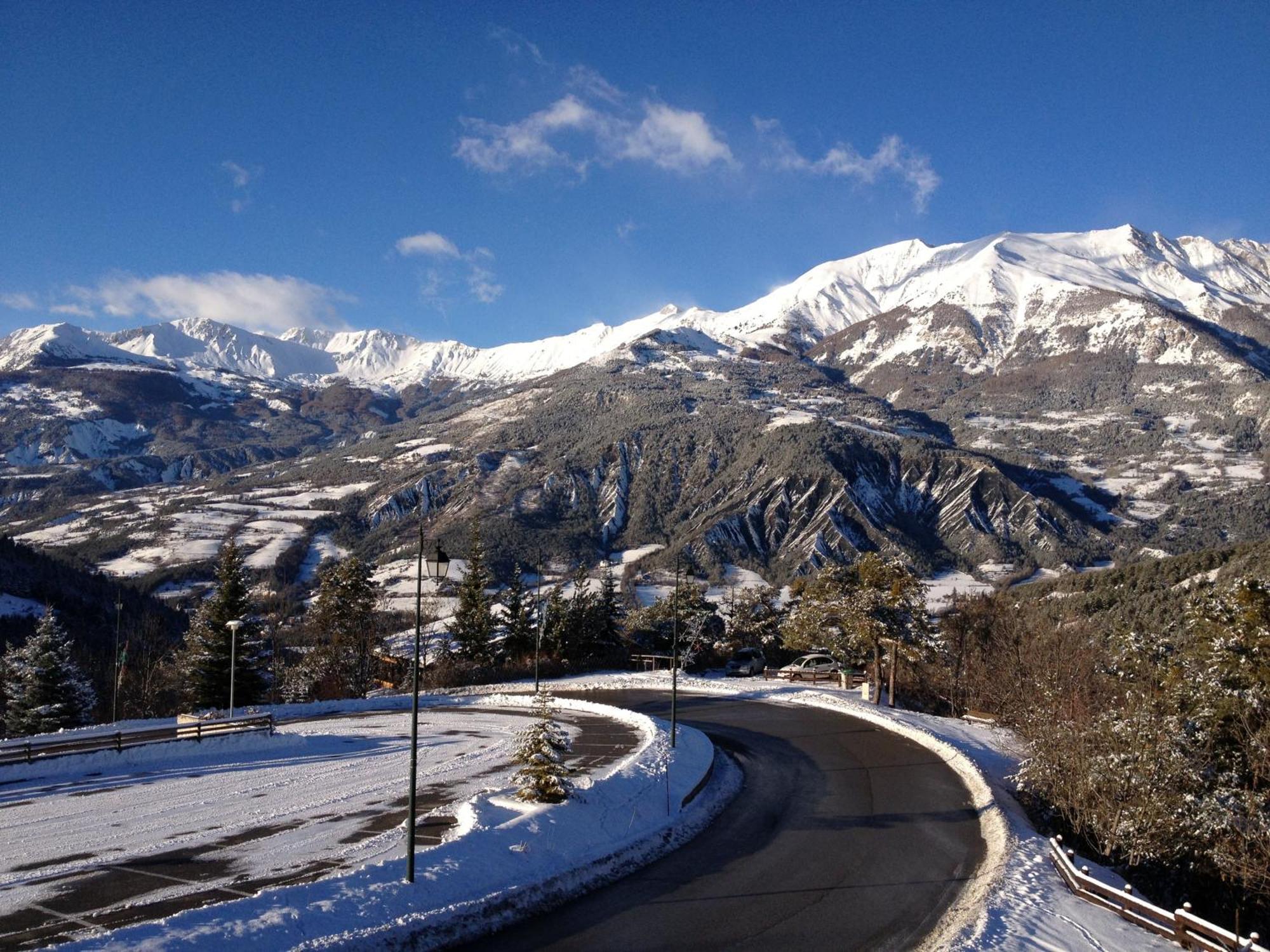 Hotel Les Flocons Le Sauze Eksteriør bilde
