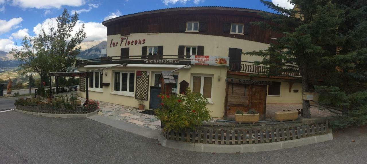 Hotel Les Flocons Le Sauze Eksteriør bilde