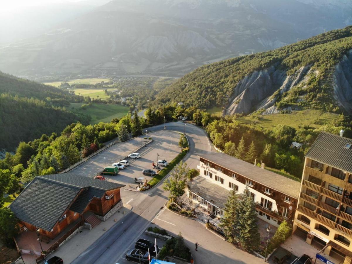 Hotel Les Flocons Le Sauze Eksteriør bilde